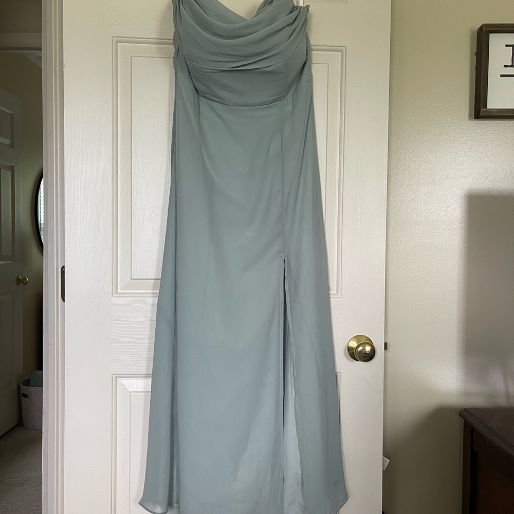 Elegant Blue Evening Gown